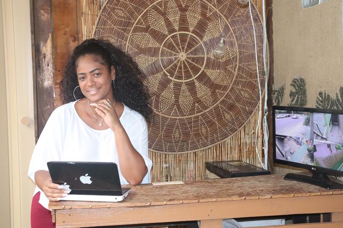 Camila Vargas diretora do Fina Flor Bronzeamento