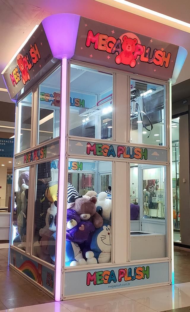 São Gonçalo Shopping - Mega Plush Grua Gigante