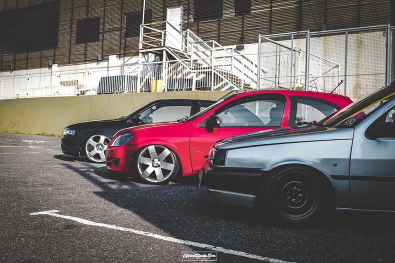 São Gonçalo Shopping realiza exposição de carros rebaixados