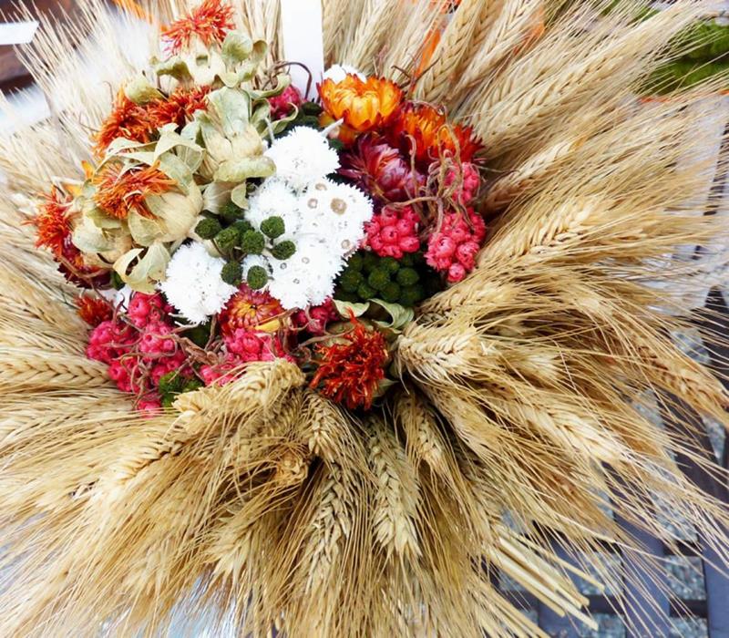 A versatilidade do trigo na decoração de festas