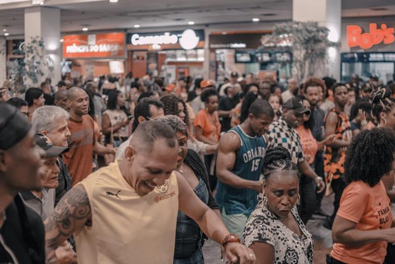 Baile Charme retorna ao São Gonçalo Shopping