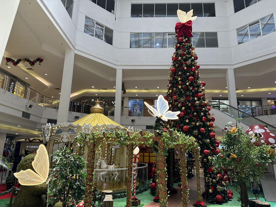 Shopping Multicenter Itaipu apresenta o encantador Jardim do Noel